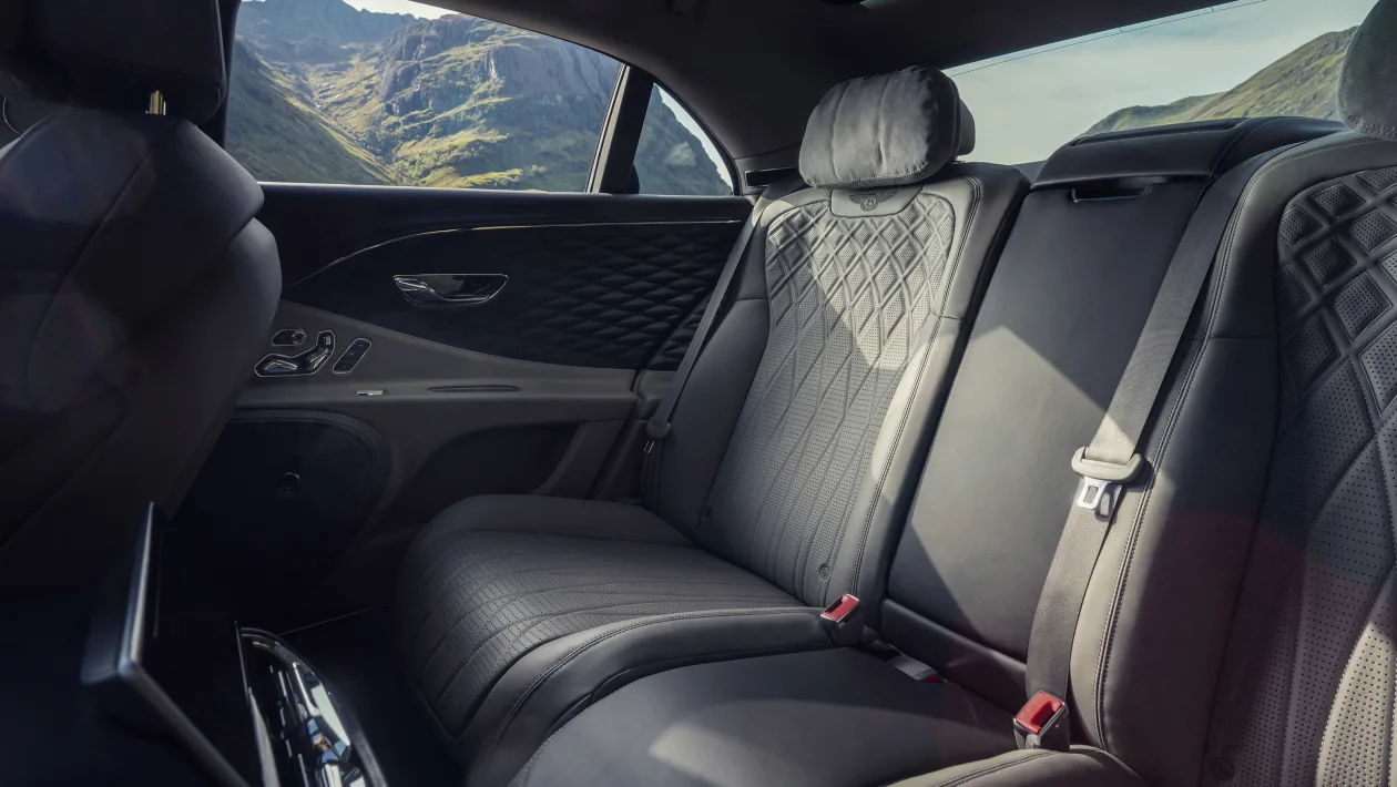 Bentley Flying Spur V8 Detail